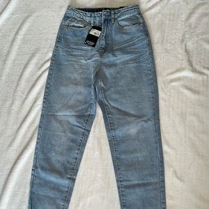 BNWT High Waisted Mom Jeans